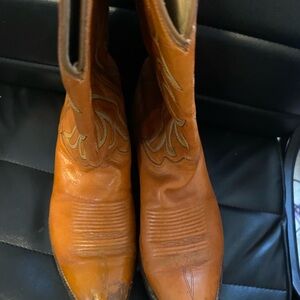 Men's Western Leather Boots in Rich Tan